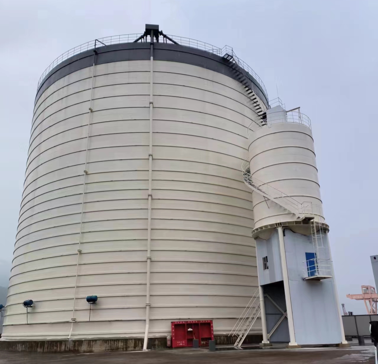 康平10万吨水泥钢板库